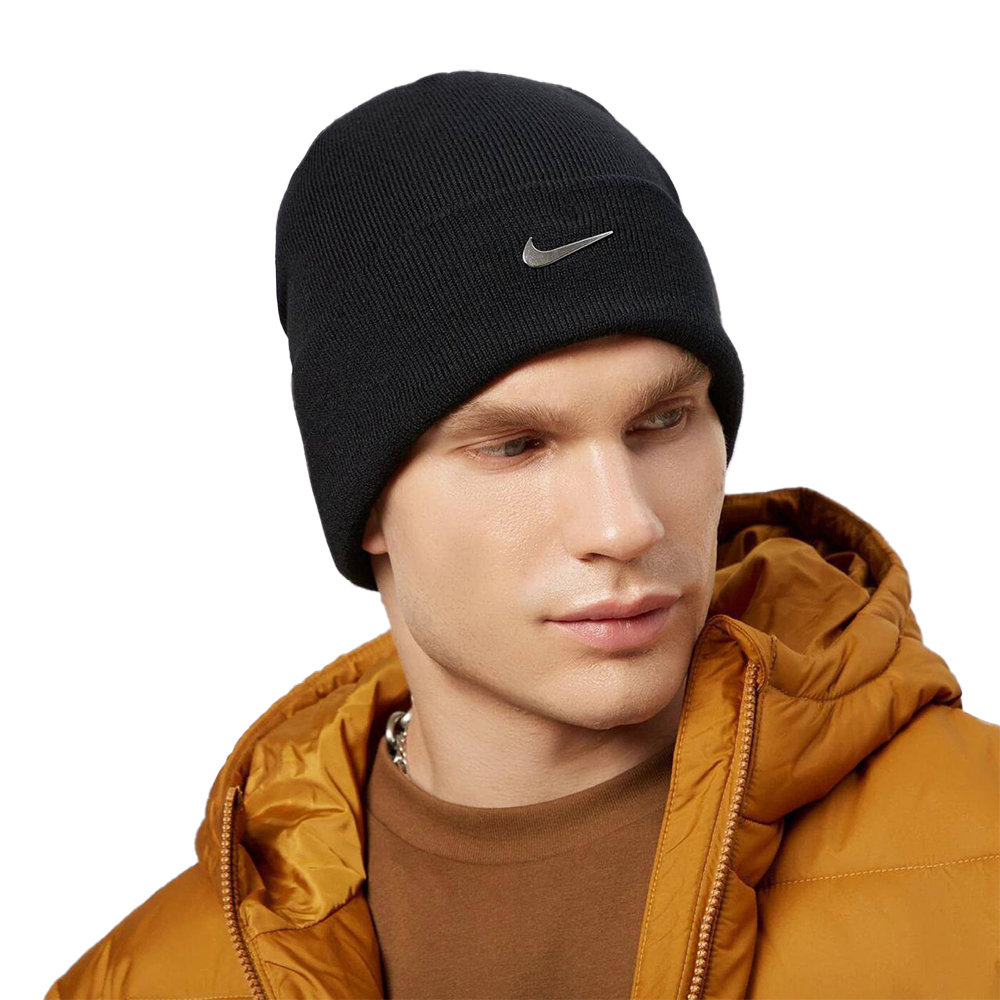 Шапка Nike Peak Metallic Swoosh Black
