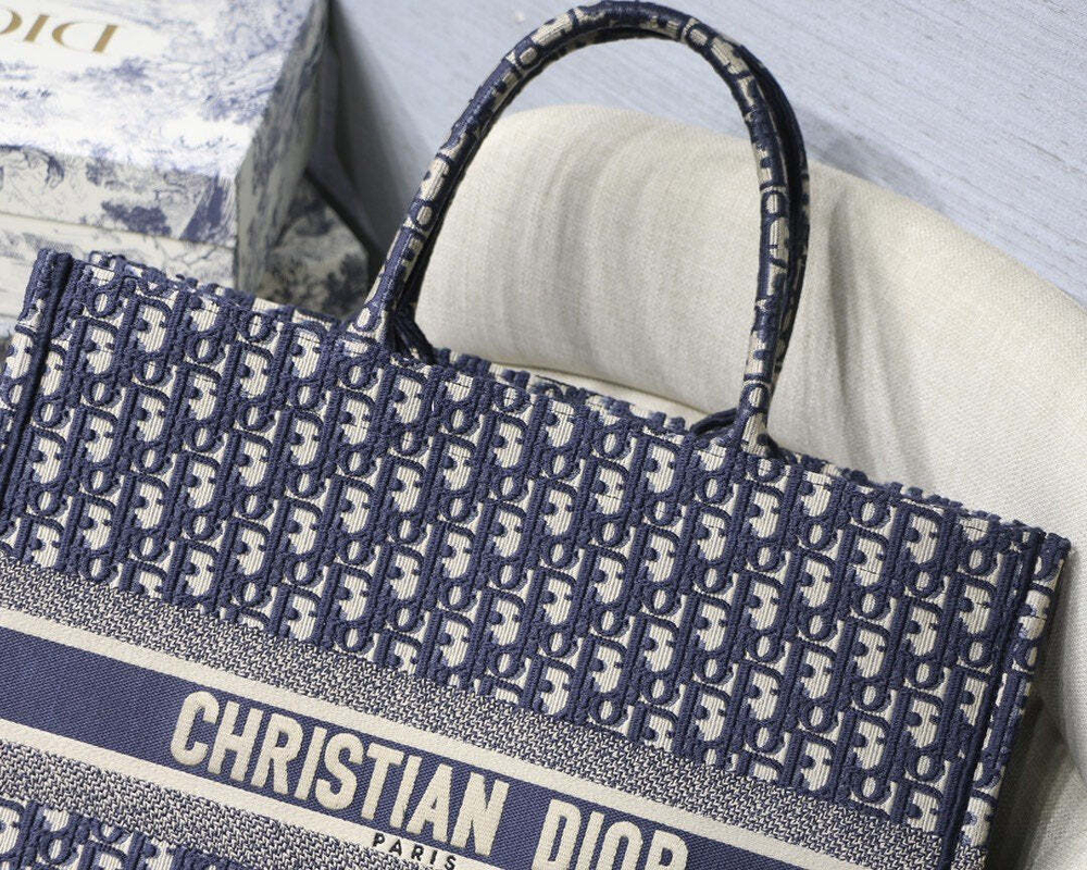 Christian Dior Book Tote 42 cm