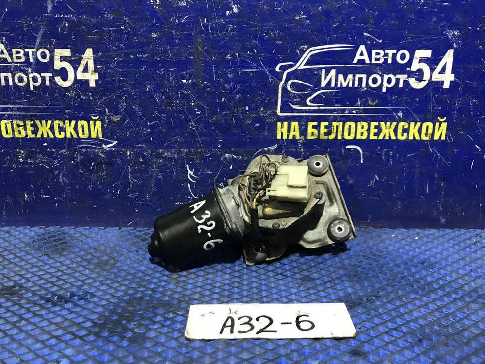 Моторчик переднего дворника NISSAN CEFIRO 1994