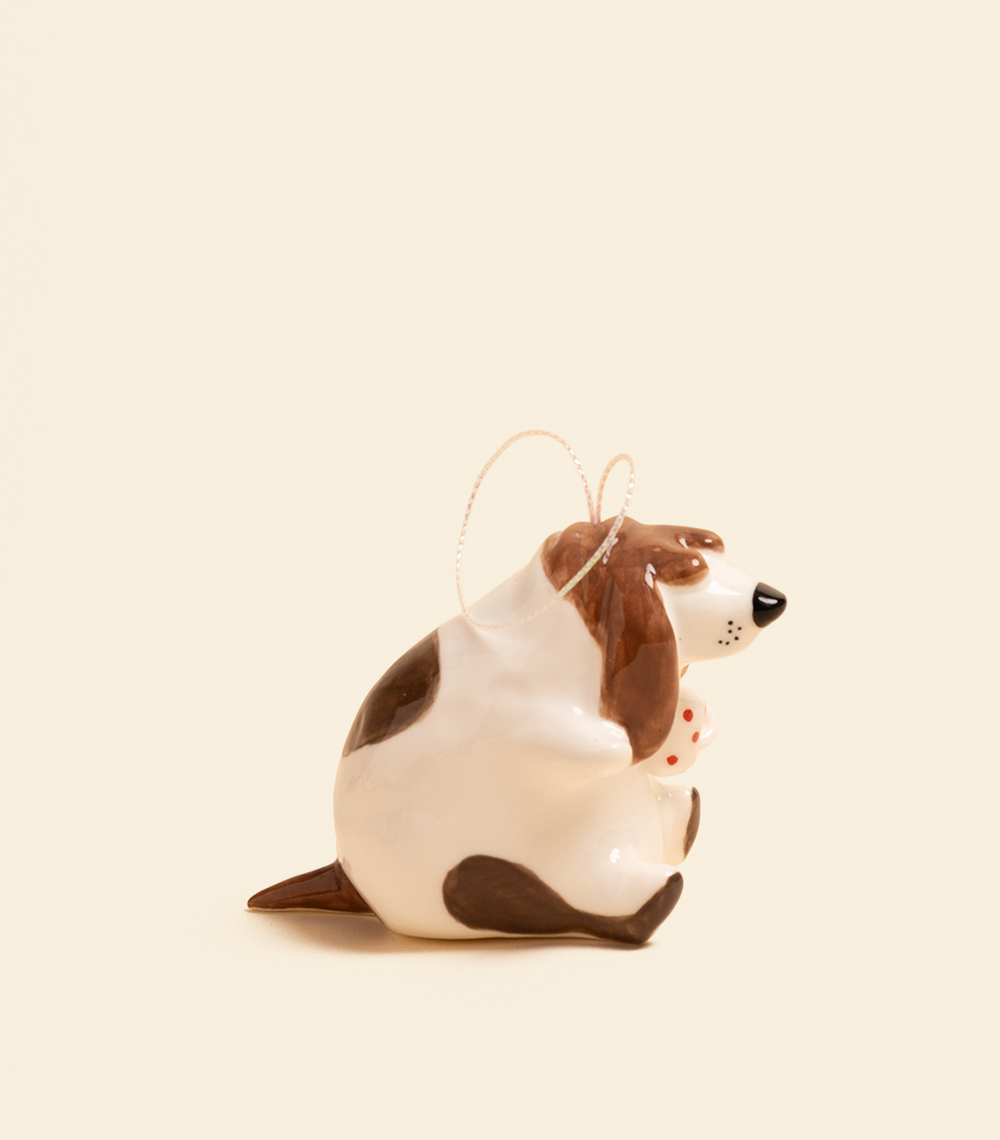 Елочная игрушка – Спящая собака с чашкой кофе | Александра Маврина
