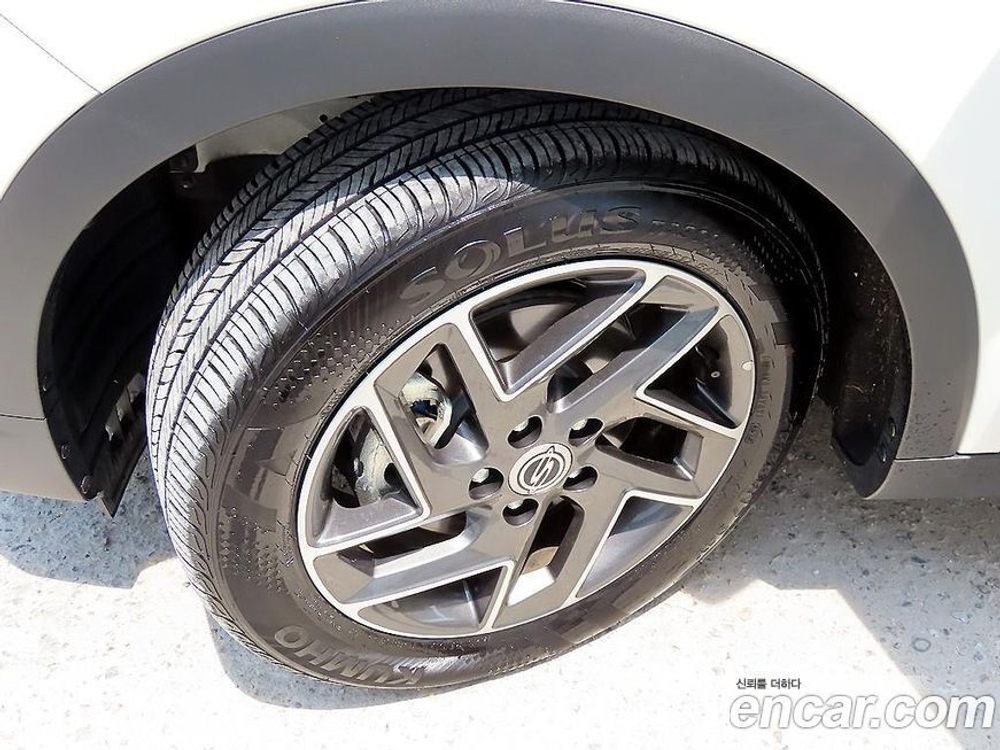 KG Mobility (Ssangyong) Very New Tivoli Бензин 1.5 2WD (05.2023)