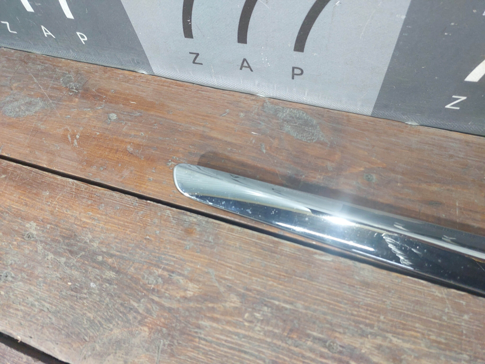 Молдинг двери передней левой Infiniti JX35 QX60 L50 13-нв Б/У Оригинал 808713JA0A