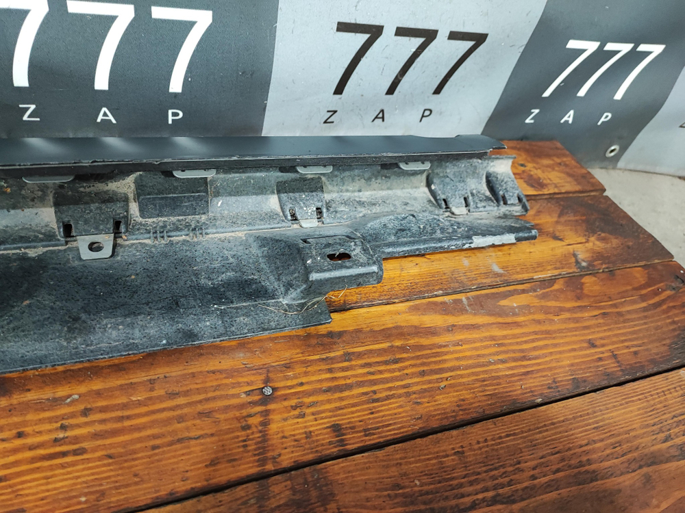 Накладка порога левого Volkswagen Passat B8 Alltrack 15-22 Б/У Оригинал 3G9853855