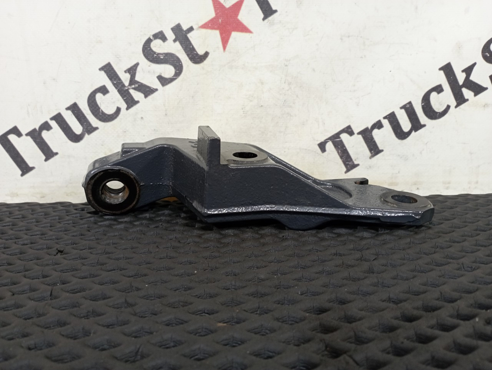 Кронштейн торсиона кабины левый 2020г.