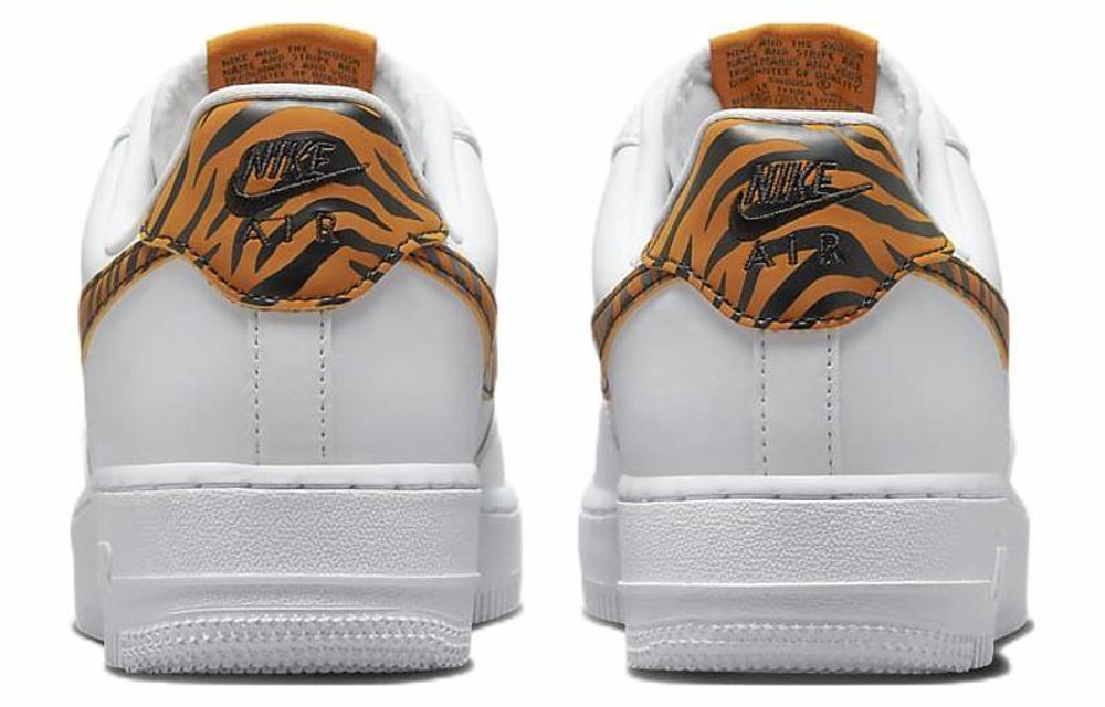 Кроссовки Nike Air Force 1 '07 (Женская размерная сетка)