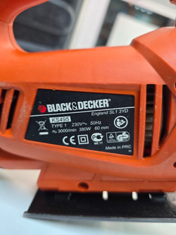 Электролобзик Black & Decker KS495