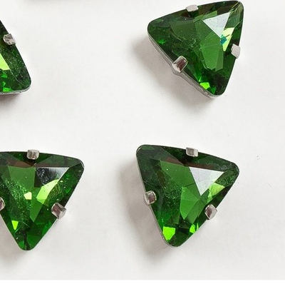 Стразы пришивные стекло в оправе "Треугольник", р. 18 мм, зелёный