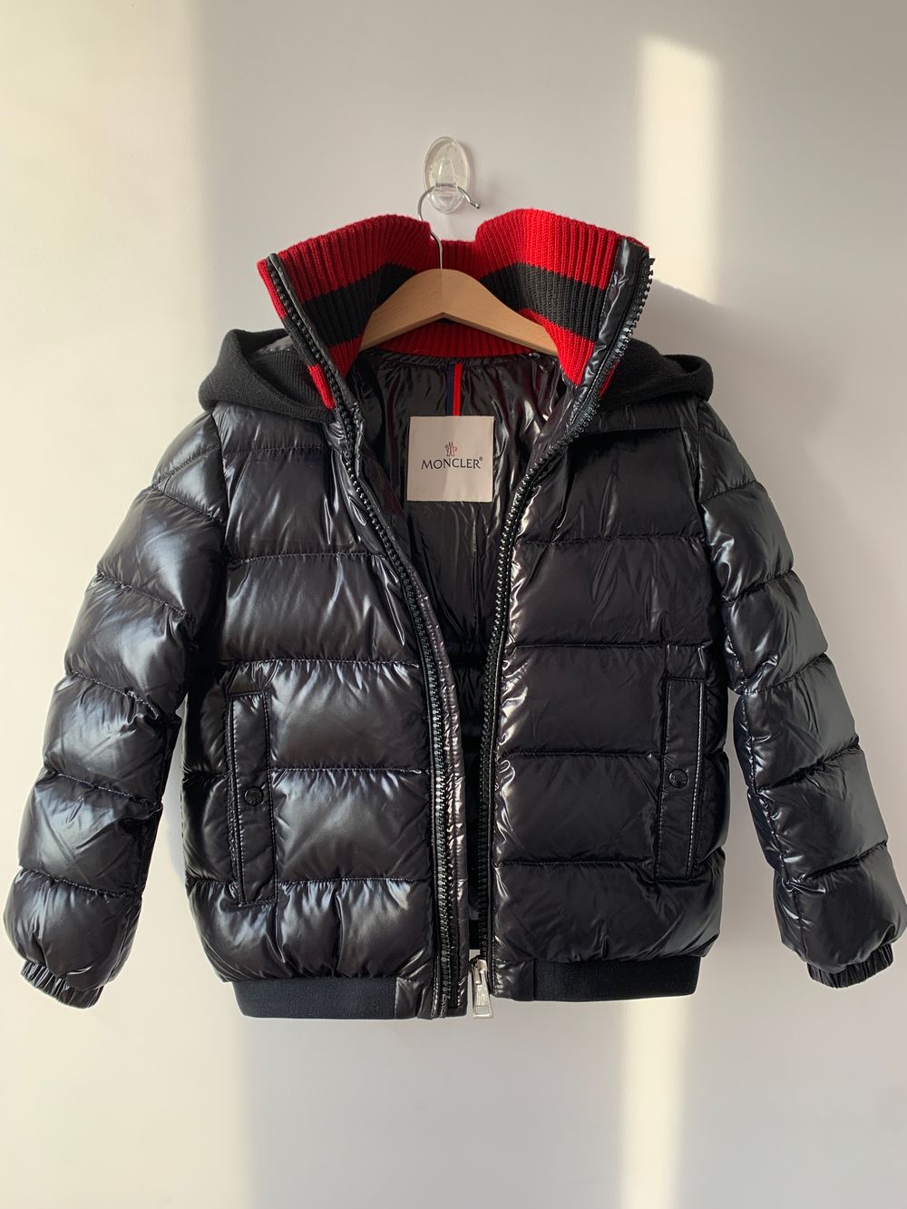 Пуховик Moncler