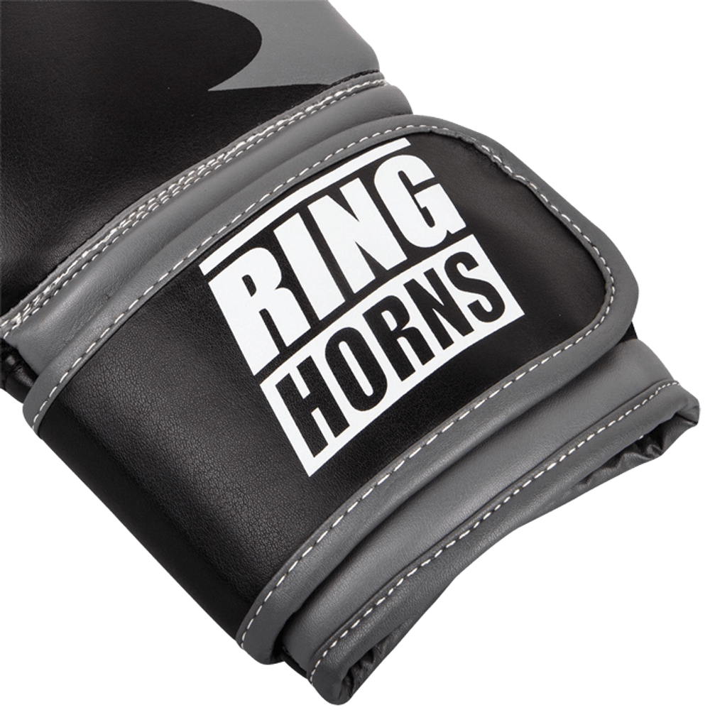Боксерские перчатки Ringhorns Charger Black\Grey