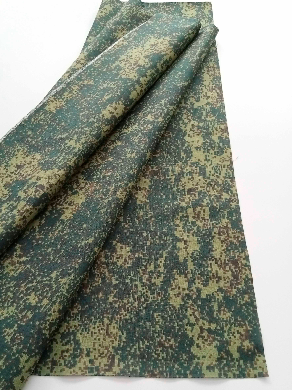 Ткань бязь плательная, рис. "Камуфляж пиксель", ширина 150 см, арт. 271