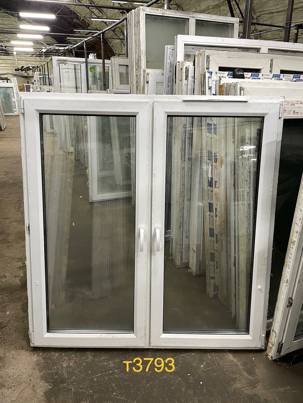 Окно Пластиковое Б/У 151(в) х 144(ш)