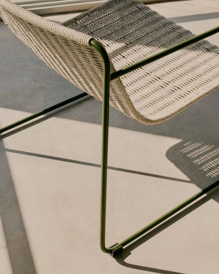 Кресло Maurina из оцинкованной стали зеленого цвета и серой веревки La Forma Испания