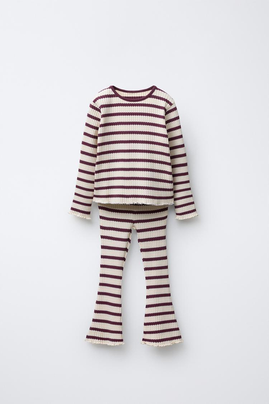 ZARA КОМПЛЕКТ ИЗ ФУТБОЛКИ И РАСКЛЕШЕННЫХ ЛЕГИНСОВ В РУБЧИК В ПОЛОСКУ, БУРГУНДИ