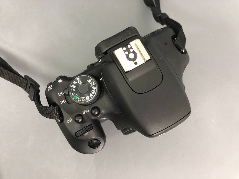Canon EOS 600D (9.800 кадров)
