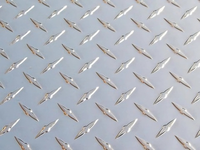 Лист горячекатаный с чечевичным рифлением 6х1500х6000 Ст3сп5 ГОСТ 8568-77