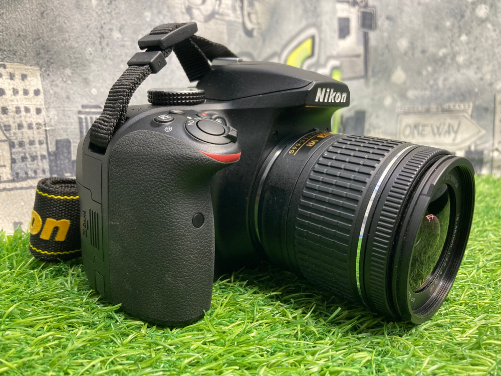 Nikon D3400 Kit AF-P DX 18-55mm G VR 700 кадров