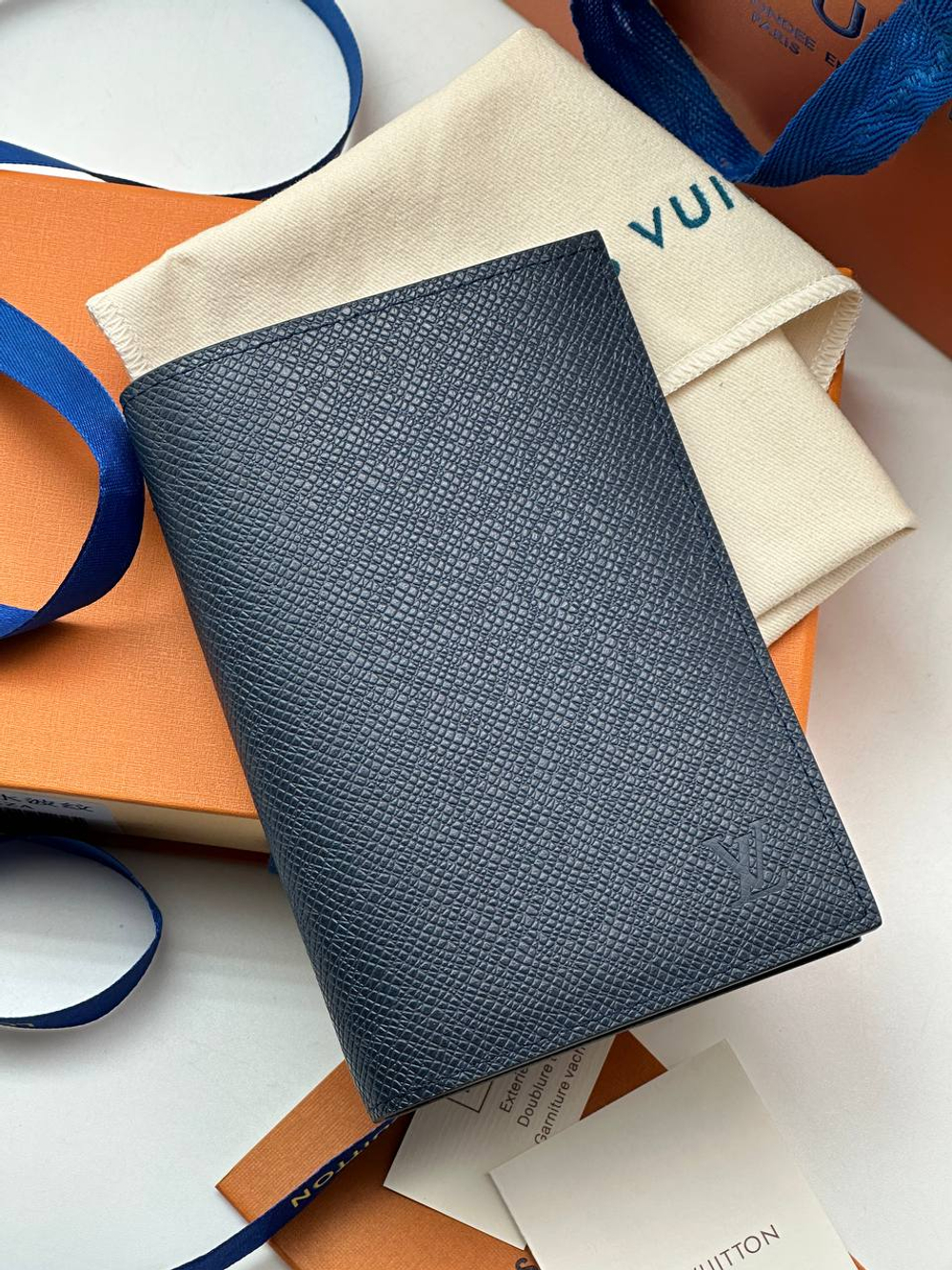 Обложка для паспорта Louis Vuitton