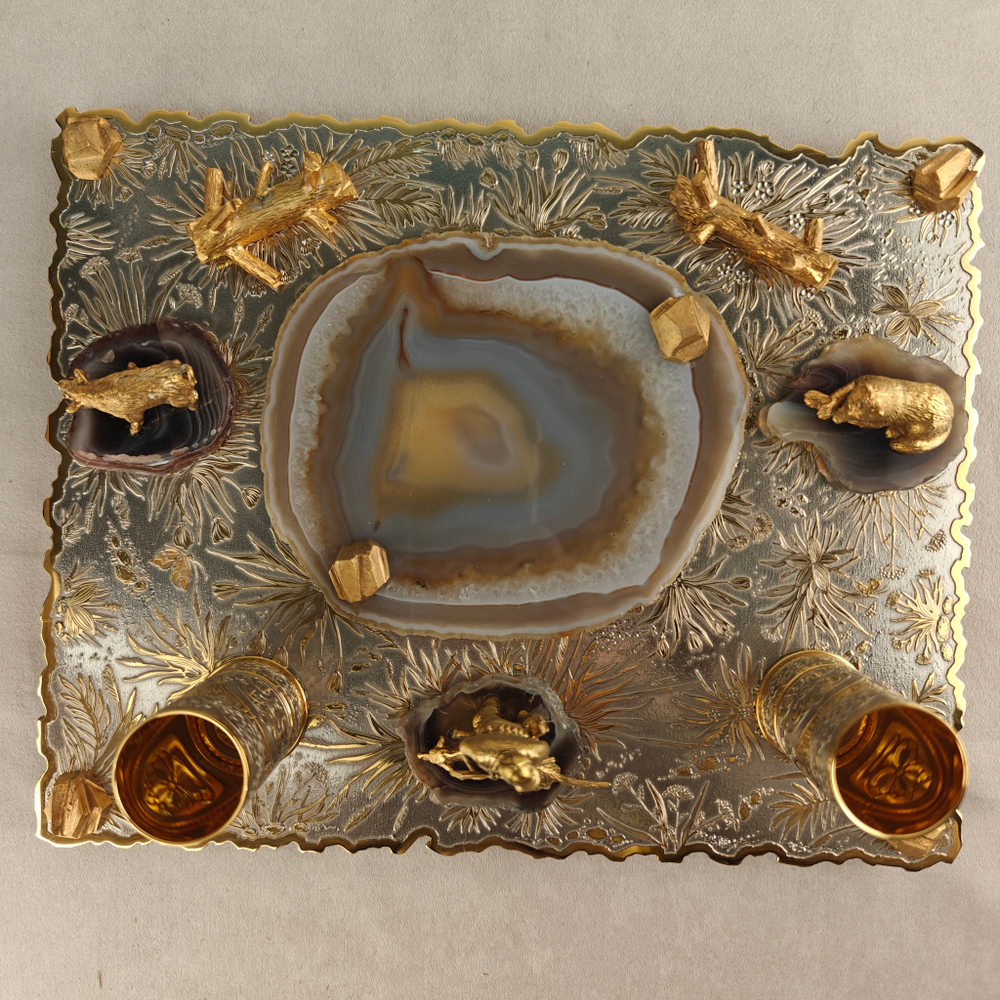 Набор водочный с графином на агате "Охотник"