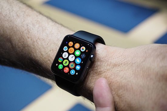 Часы смарт Apple Watch Sport 42мм (цвет черный)