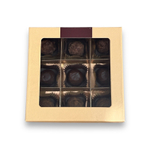 Коробка для конфет ПРЕМИУМ с большим окном 160*160*45 (9) (шоколадно-бежевая/золото)