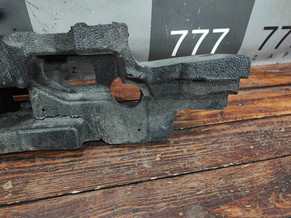 Абсорбер переднего бампера Kia Rio 4 X-Line 20-нв Б/У Оригинал 86520H0900