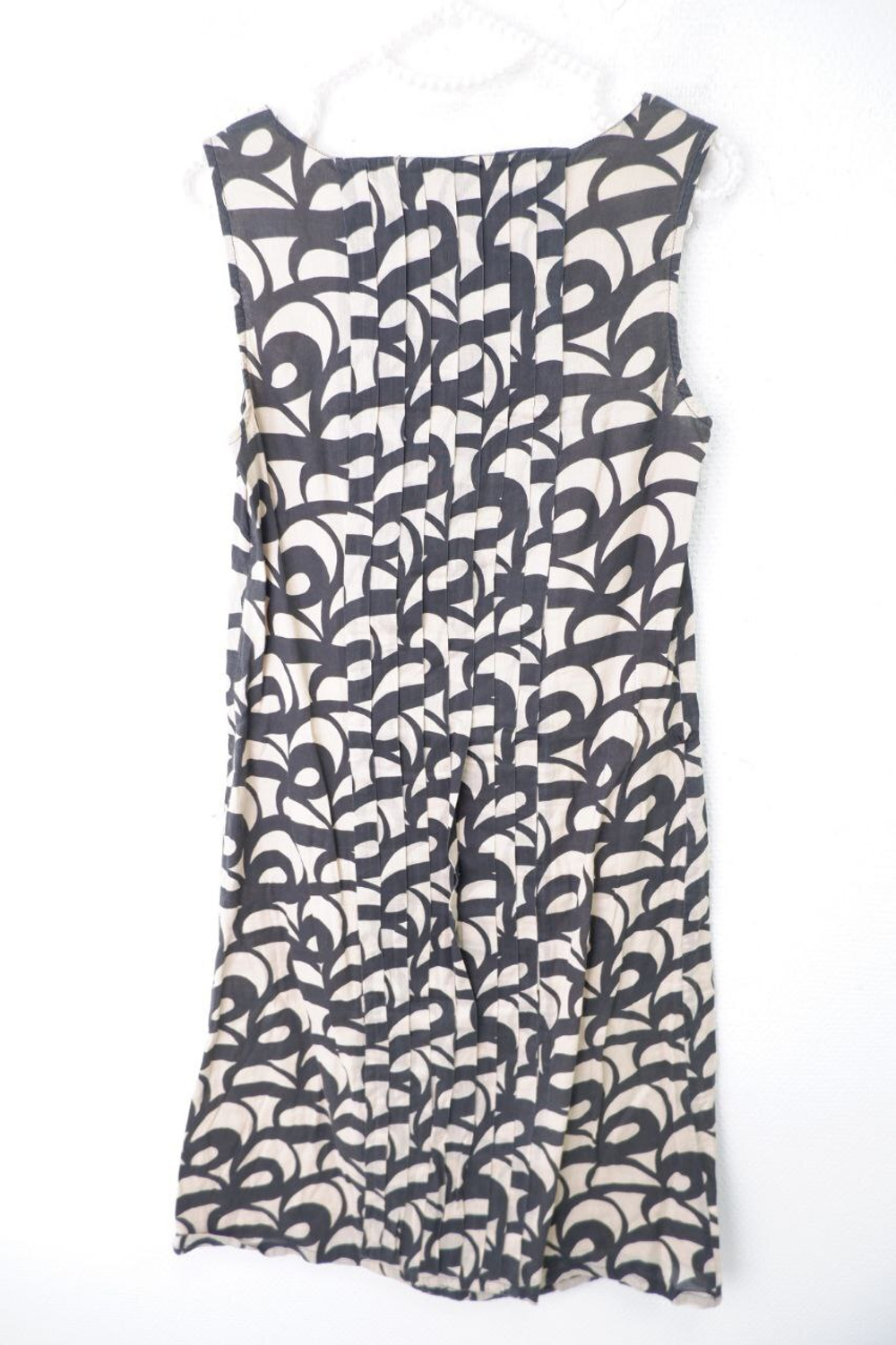 Платье Monsoon с черным узором 42 размер