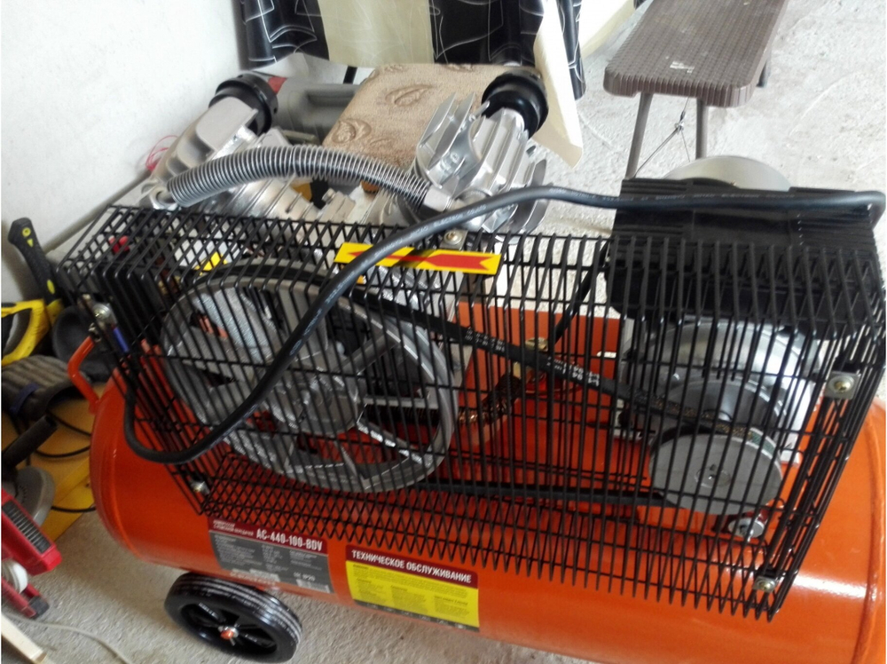 Компрессор с ременной передачей КРАТОН AC-440-100-BDV