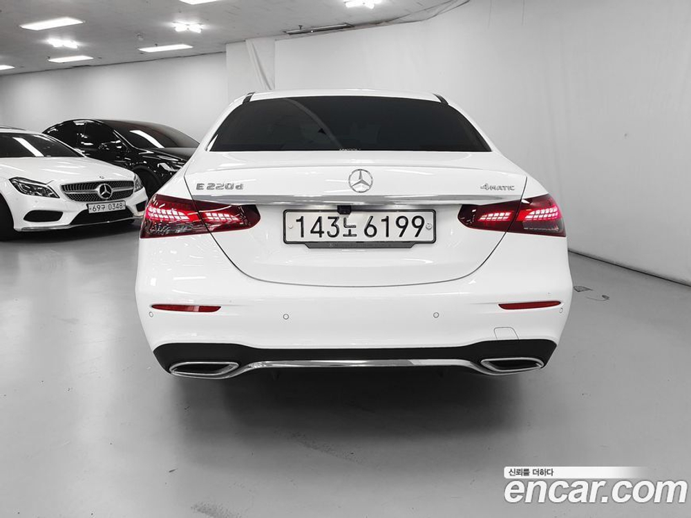 Mercedes-Benz E-Class W213 E220d 4MATIC AMG Line (11.2020)