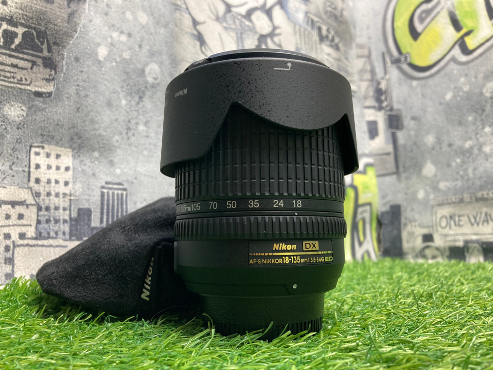 Nikon 18-135mm 3.5-5.6 ED-IF AF-S DX