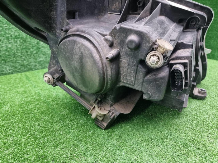 Фара левая Mercedes V w447 (2014-н.в.) LED