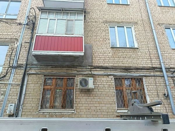 Демонтаж кондиционера в офисе