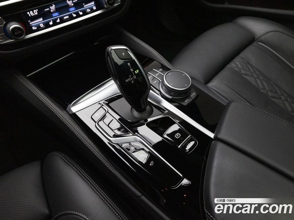 BMW 5 Series (G30) 530e M Sports (06.2021)