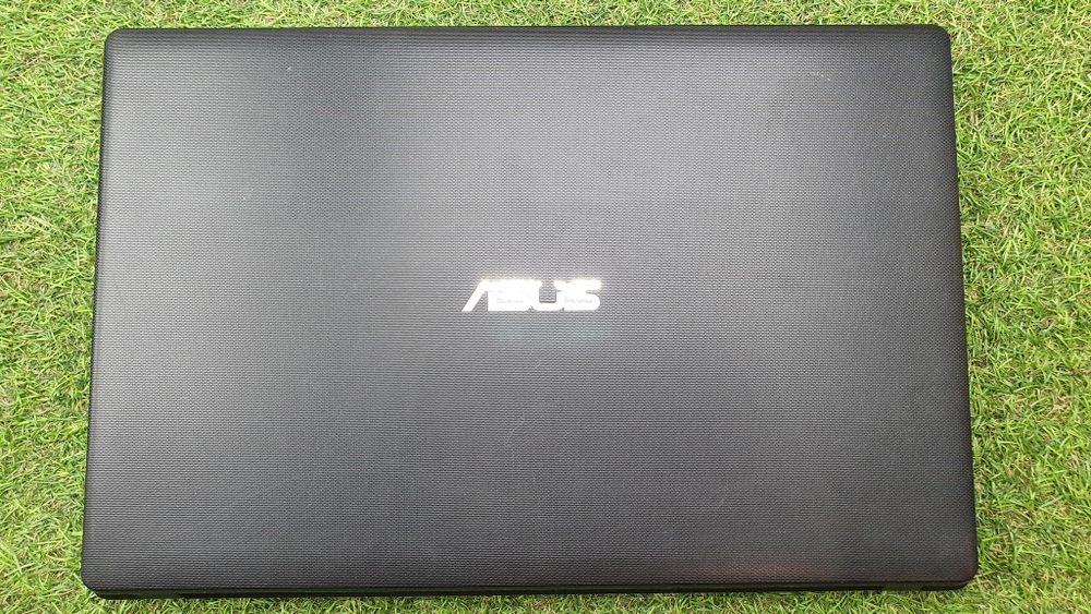 Ноутбук ASUS Celeron/4Gb/HDD 500Gb