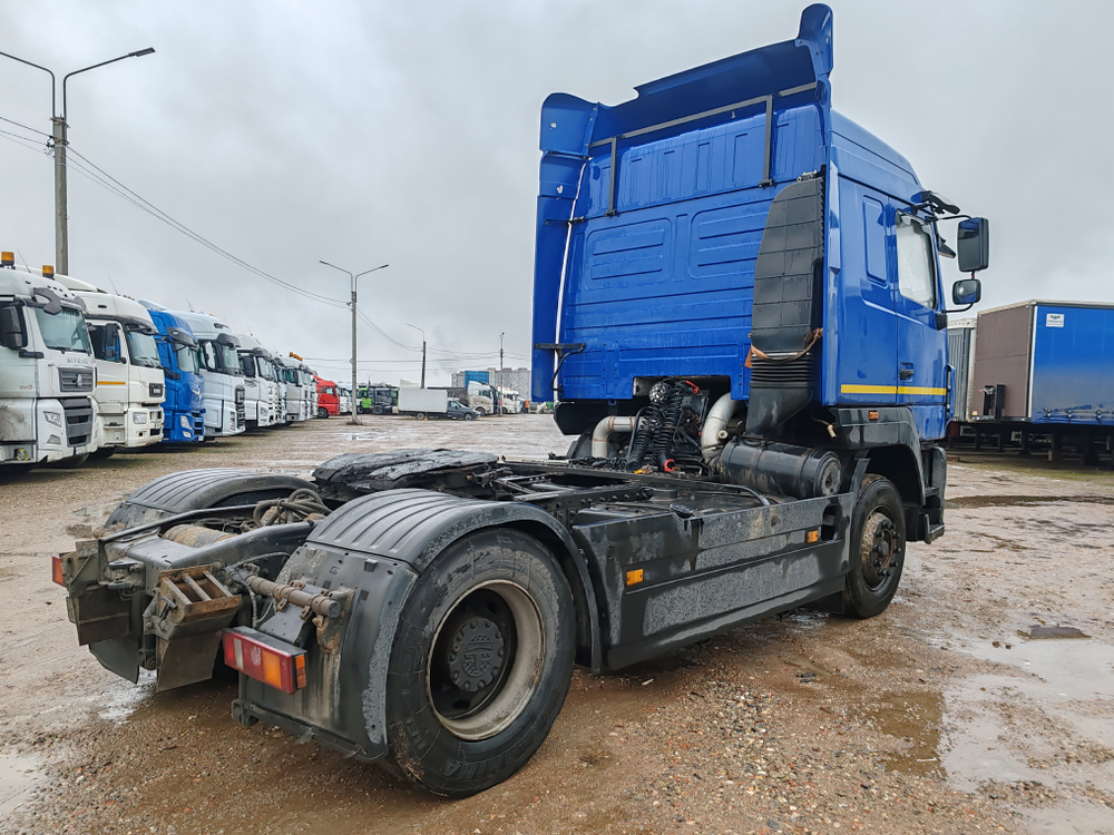 МАЗ 5440 4x2 Седельный тягач 544028-570-031 (Дизельный, 11,6 л, 423 л.с., МТ)