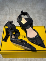Босоножки Fendi
