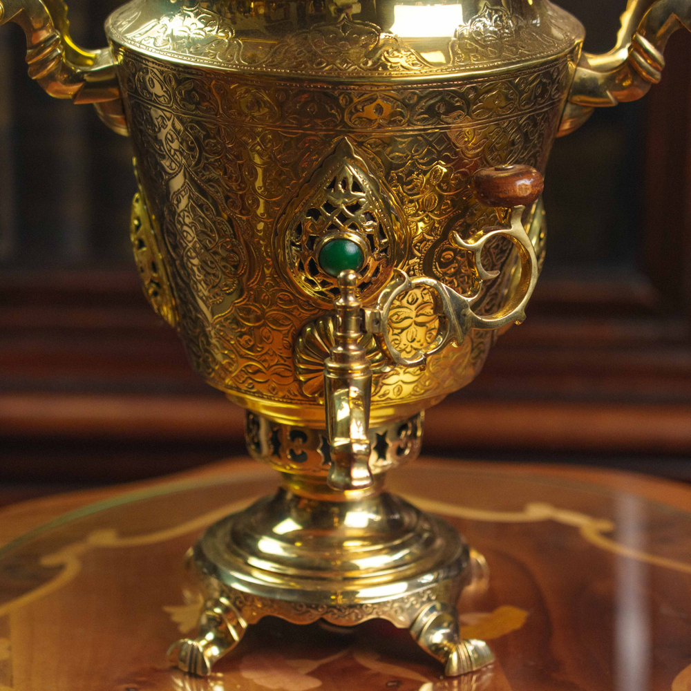 Ханский самовар в форме рюмки