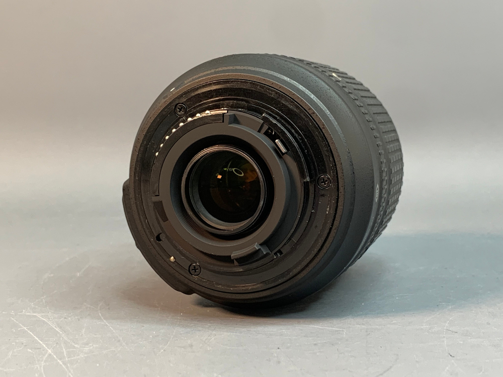 Nikon 18-105mm 3.5-5.6G AF-S ED DX VR Nikkor