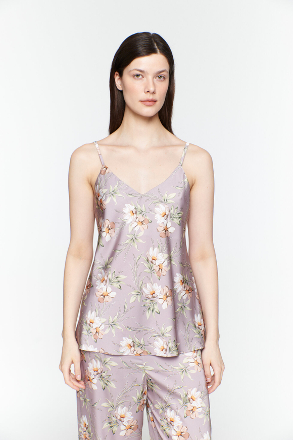 Шелковый топ с цветами