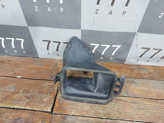 Воздуховод радиатора правый BMW 1-Series (F20)  Б/У Оригинал 51748064276