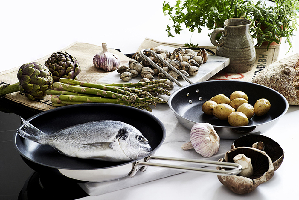 Сковорода stainless steel с керамическим покрытием, D20 см