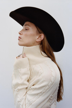 ZARA СВИТЕР С УЗОРОМ «КОСЫ» И ЗАСТЕЖКОЙ-МОЛНИЕЙ, ЭКРЮ