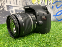 Canon 550D kit 18-55mm 3.5-5.6 IS 4.000 кадров