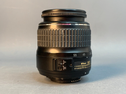Nikon D5000 Kit 18-55mm 35187 Кадров