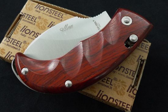 Складной нож Lion Steel "SKINNER" L/8901 ST c клинком из стали 440C, рукоять дерево (Santos)