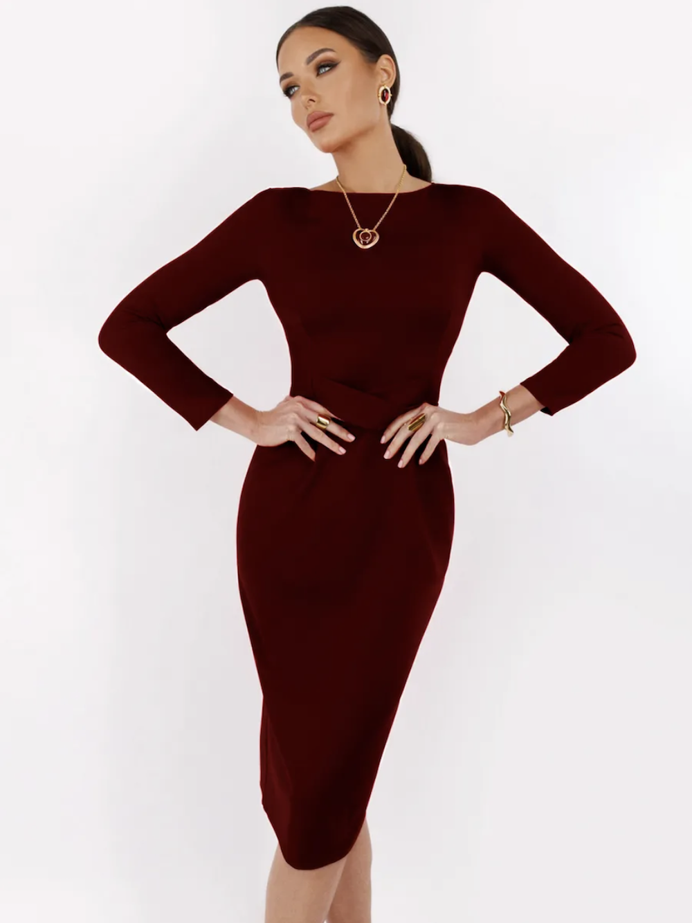 Платье облегающее миди