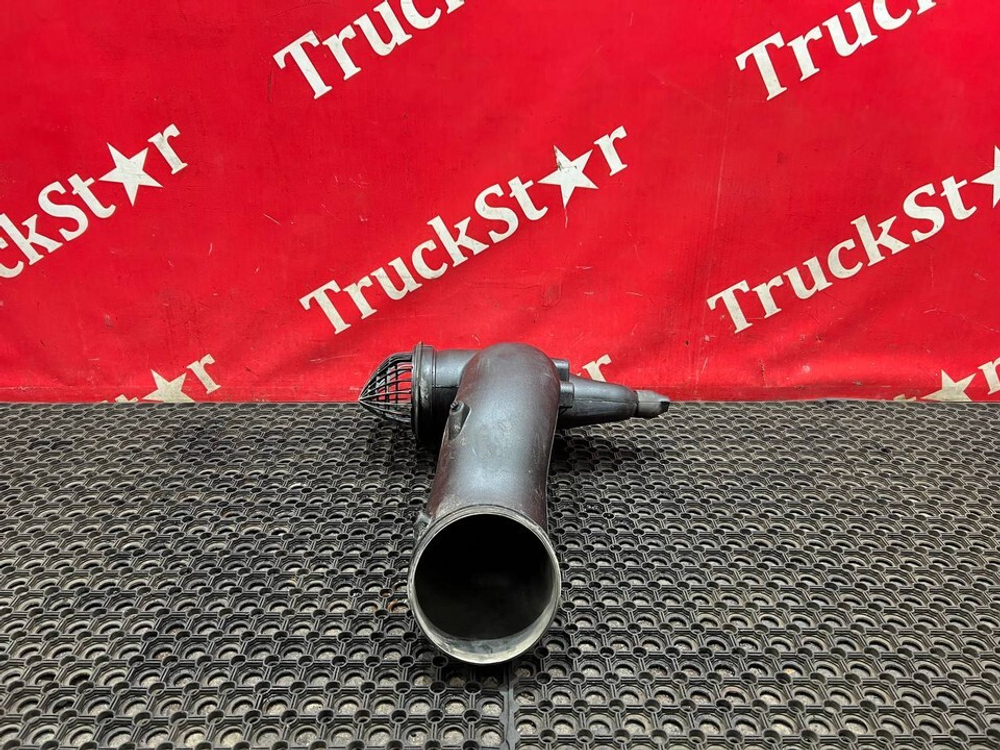 Патрубок воздушного фильтра