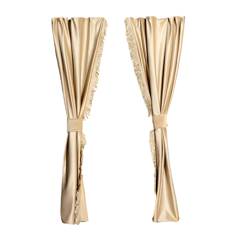 Шторы спального места с прихватами в кабину Volvo, Scania, MAN, DAF, Merc, Камаз, Sitrak, Shacman, Foton, FAW. Высота 1,5м, ширина одной стороны - 1,15м. Блэкаут, велюр. Бежевый цвет с бежевой бахромой