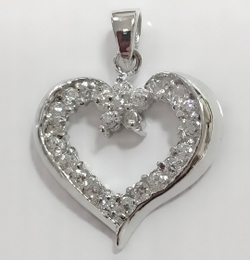 Ювелирная подвеска из серебра