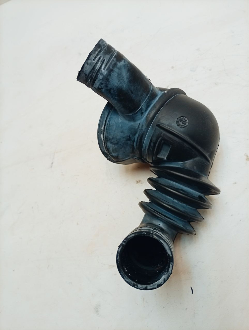 S1WTF3002A кт14 Сливной патрубок к стиральной машине Bosch Siemens б/у