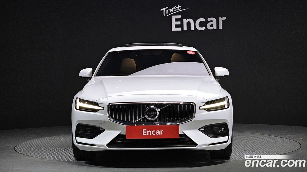 Volvo S60 3 Generation B5 Inscription (08.2022)